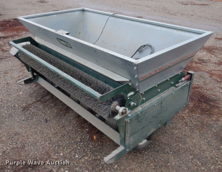 image for item KA9557 Turfco Mete-R Matic III F12D  top dresser spreader