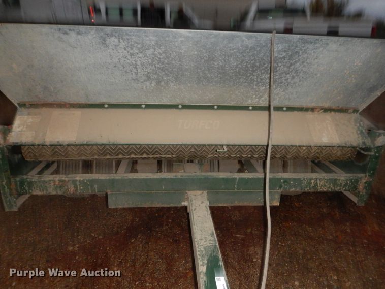 image for item KA9557 Turfco Mete-R Matic III F12D  top dresser spreader