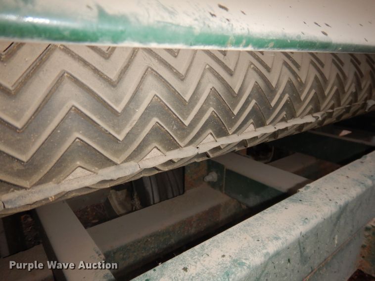 image for item KA9557 Turfco Mete-R Matic III F12D  top dresser spreader