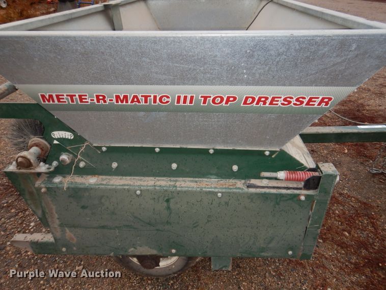 image for item KA9557 Turfco Mete-R Matic III F12D  top dresser spreader