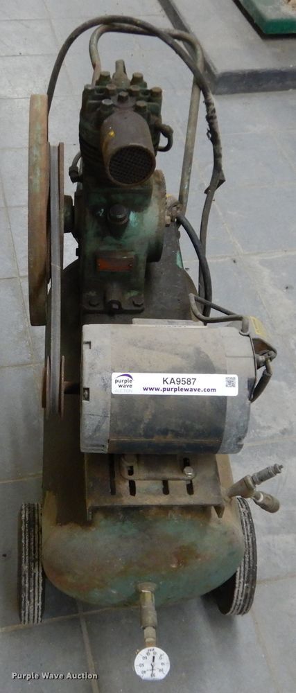Jacuzzi Bros air compressor in Aberdeen, SD | Item KA9587 sold | Purple ...
