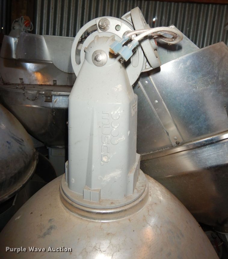 image for item KA9798 Approximately 40 ballfield lights