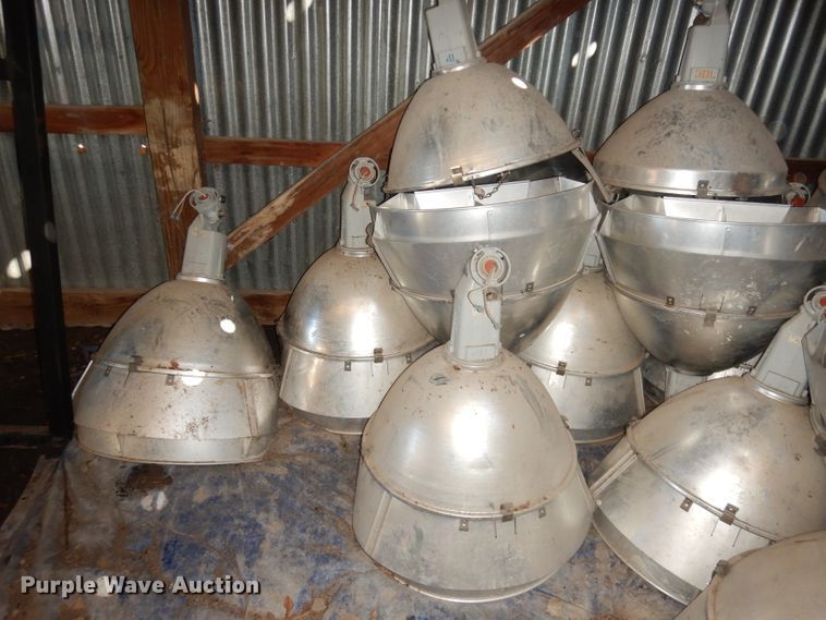 image for item KA9798 Approximately 40 ballfield lights