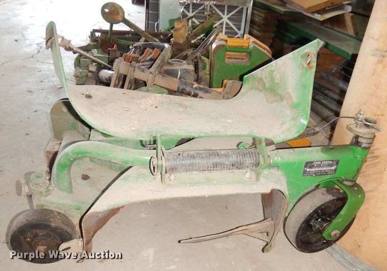 image for item KA9813 John Deere 4410  tractor
