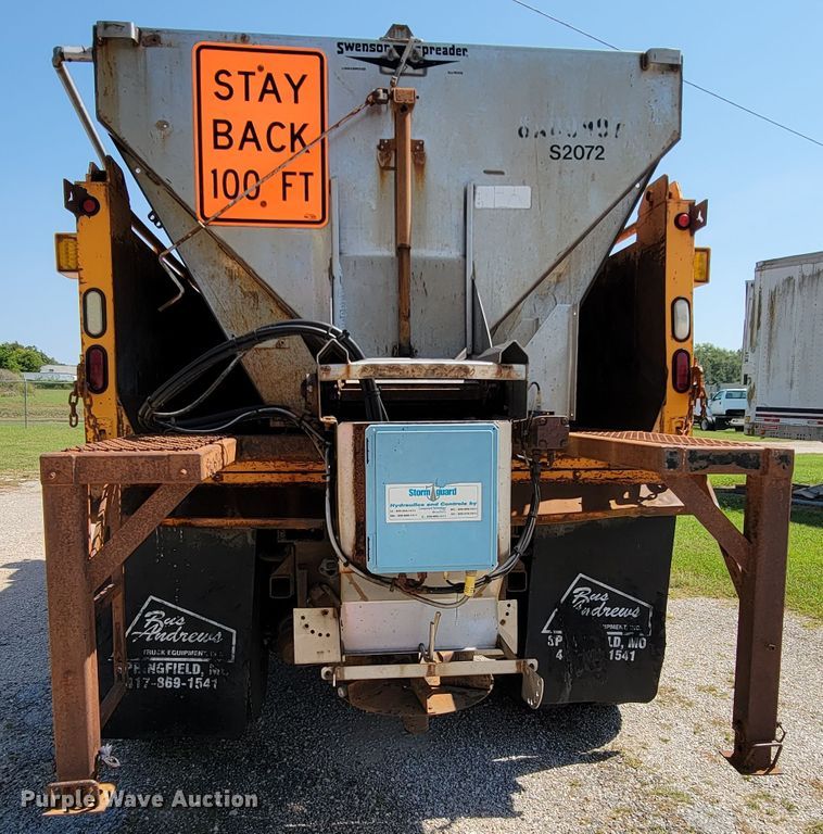 image for item KD9526 2004 International WorkStar 7400  dump truck