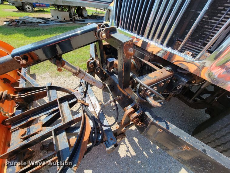 image for item KD9526 2004 International WorkStar 7400  dump truck