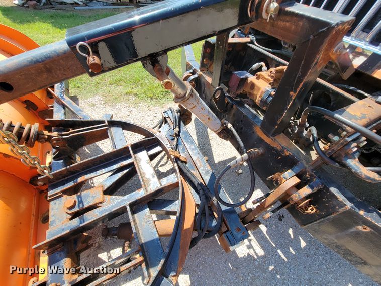 image for item KD9526 2004 International WorkStar 7400  dump truck