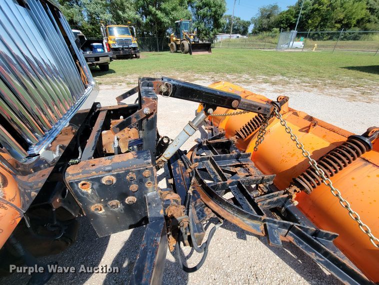 image for item KD9526 2004 International WorkStar 7400  dump truck