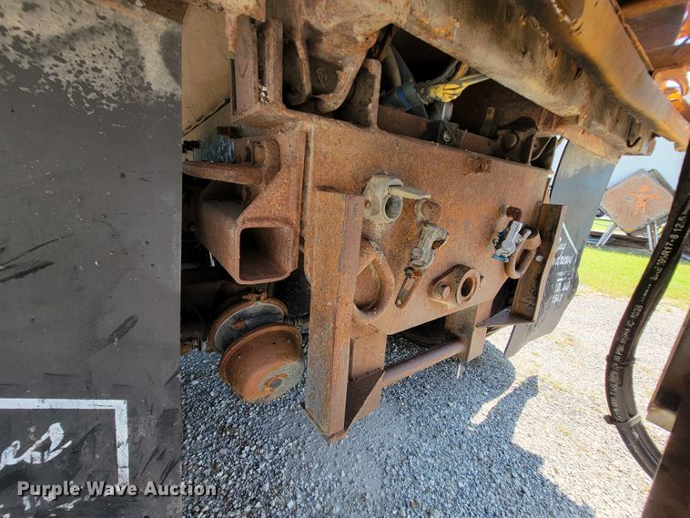 image for item KD9526 2004 International WorkStar 7400  dump truck