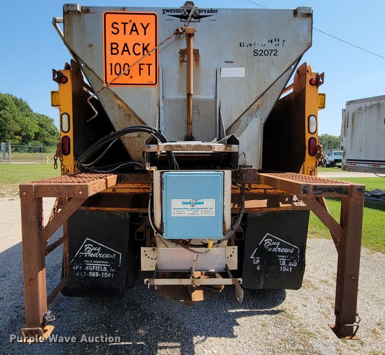 image for item KD9526 2004 International WorkStar 7400  dump truck