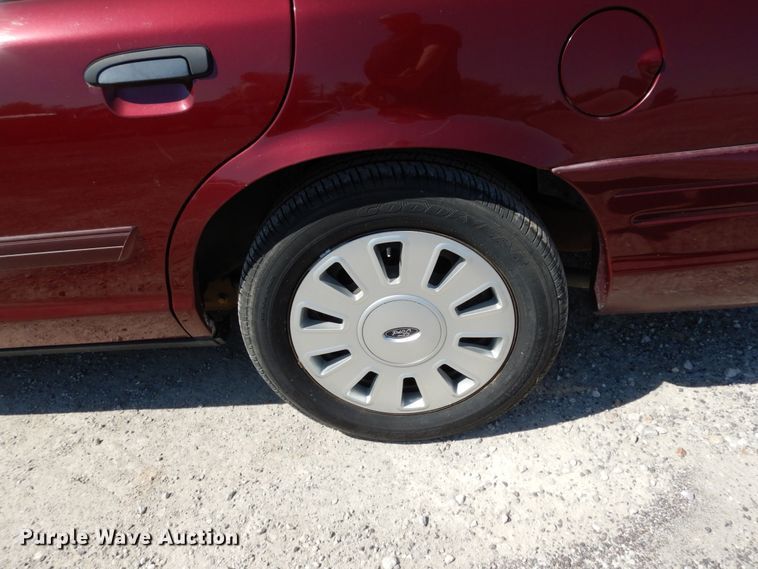 image for item KI9518 2010 Ford Crown Victoria Police Interceptor