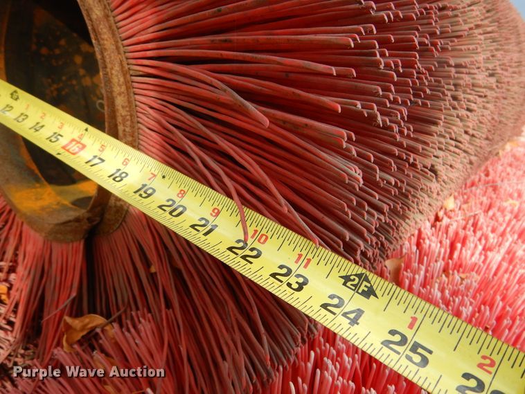 image for item KO9200 (7) broom brushes