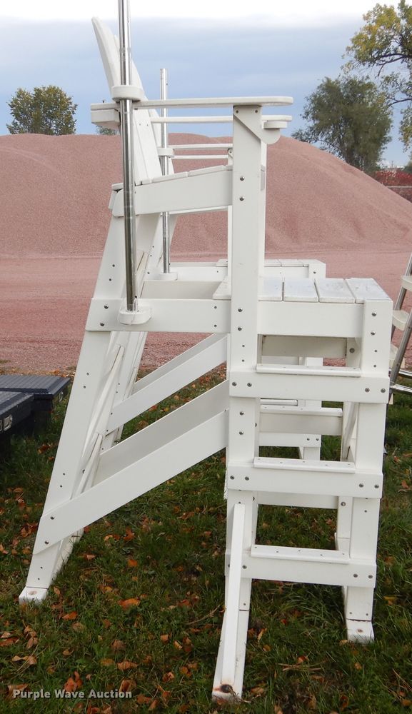image for item KO9205 (2) Lifeguard ladders and seats