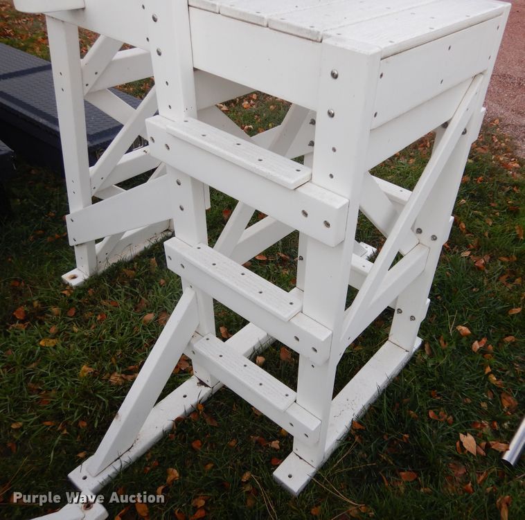 image for item KO9205 (2) Lifeguard ladders and seats