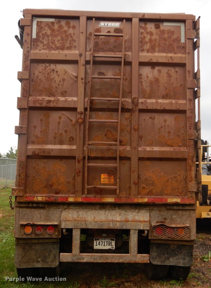 image for item KO9206 2007 Steco SW048108  walking floor trailer