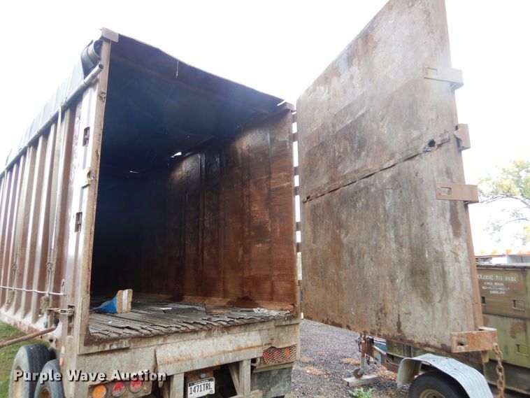 image for item KO9206 2007 Steco SW048108  walking floor trailer