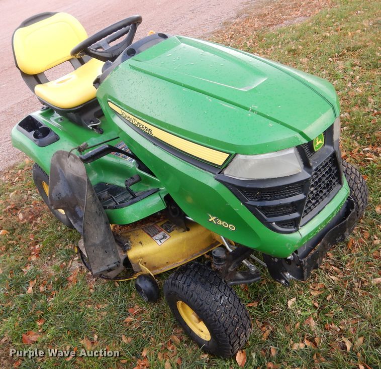 image for item KO9207 John Deere X300  lawn mower