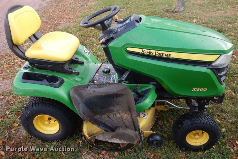 image for item KO9207 John Deere X300  lawn mower
