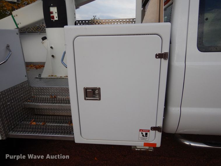 image for item KO9211 2012 Ford F550 Super Duty  bucket truck