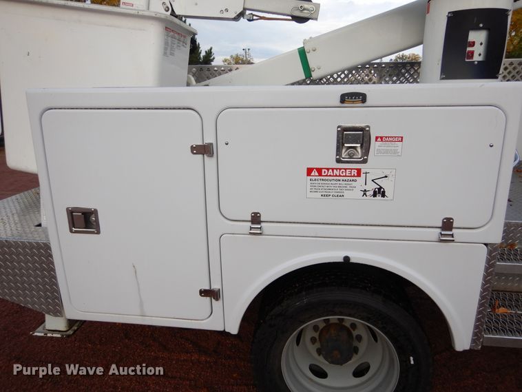 image for item KO9211 2012 Ford F550 Super Duty  bucket truck