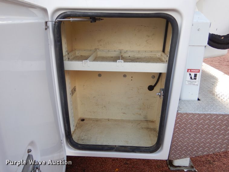 image for item KO9211 2012 Ford F550 Super Duty  bucket truck