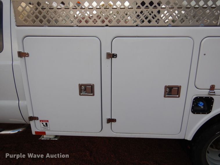 image for item KO9211 2012 Ford F550 Super Duty  bucket truck