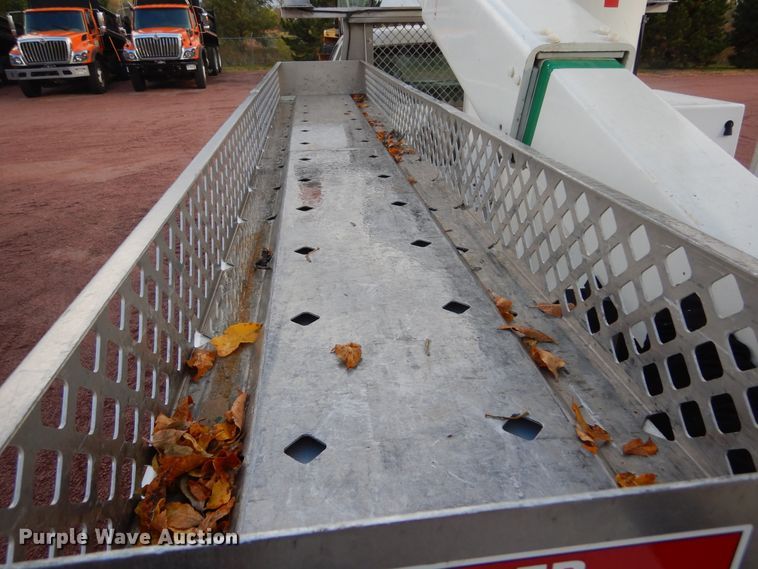 image for item KO9211 2012 Ford F550 Super Duty  bucket truck