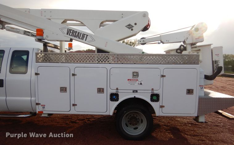 image for item KO9211 2012 Ford F550 Super Duty  bucket truck