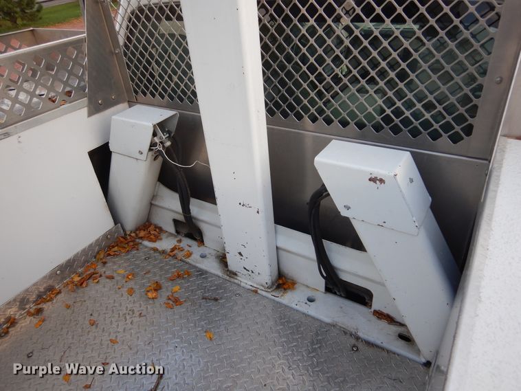 image for item KO9211 2012 Ford F550 Super Duty  bucket truck