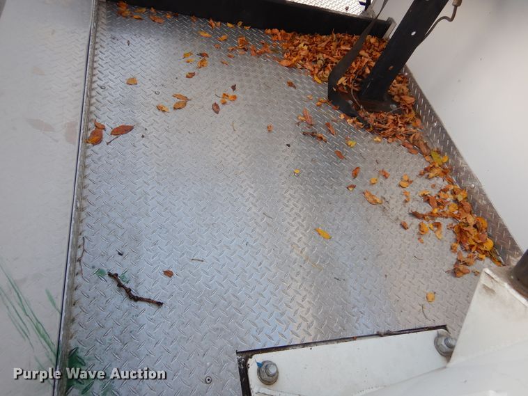 image for item KO9211 2012 Ford F550 Super Duty  bucket truck