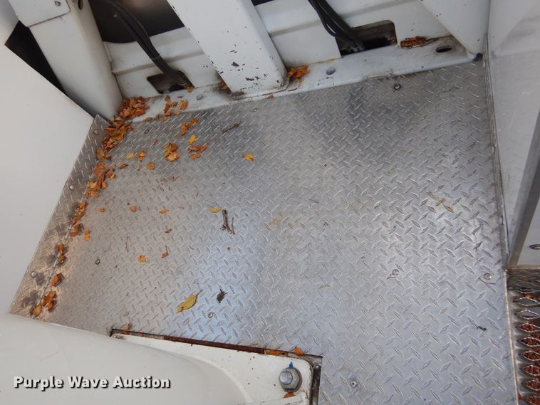 image for item KO9211 2012 Ford F550 Super Duty  bucket truck