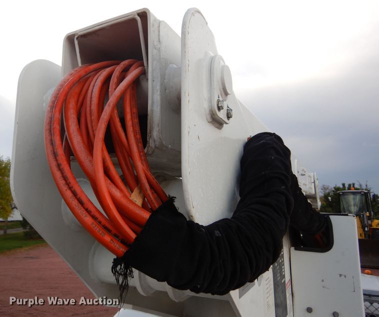 image for item KO9211 2012 Ford F550 Super Duty  bucket truck