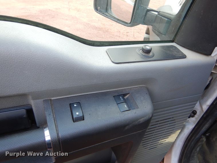 image for item KO9211 2012 Ford F550 Super Duty  bucket truck