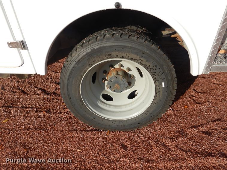 image for item KO9211 2012 Ford F550 Super Duty  bucket truck