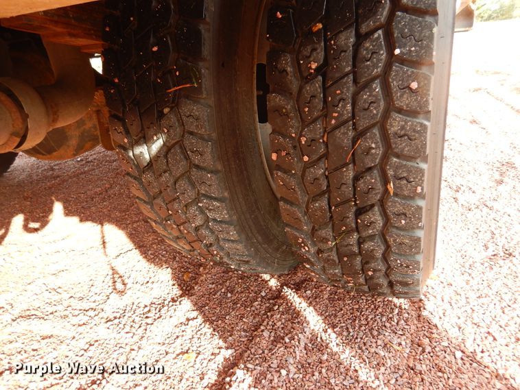 image for item KO9211 2012 Ford F550 Super Duty  bucket truck