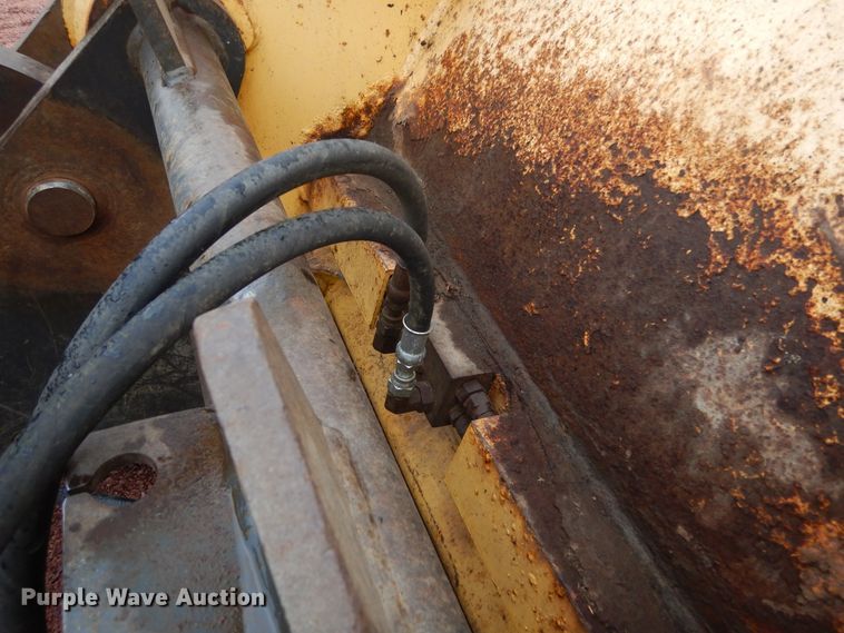 image for item KO9212 2004 New Holland W130TC  wheel loader