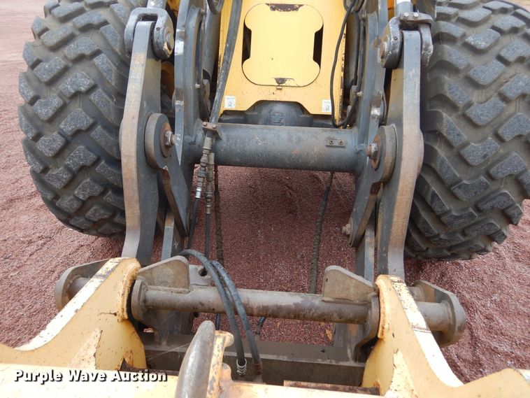 image for item KO9212 2004 New Holland W130TC  wheel loader