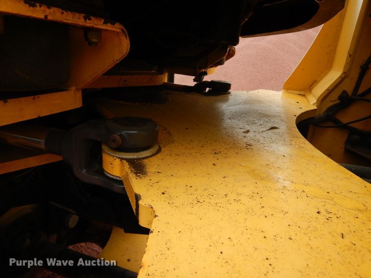 image for item KO9212 2004 New Holland W130TC  wheel loader