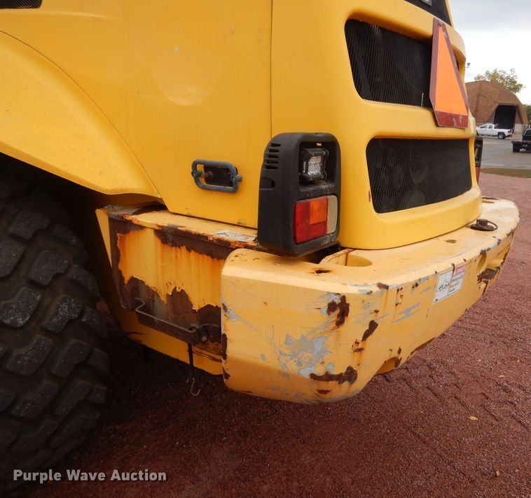 image for item KO9212 2004 New Holland W130TC  wheel loader