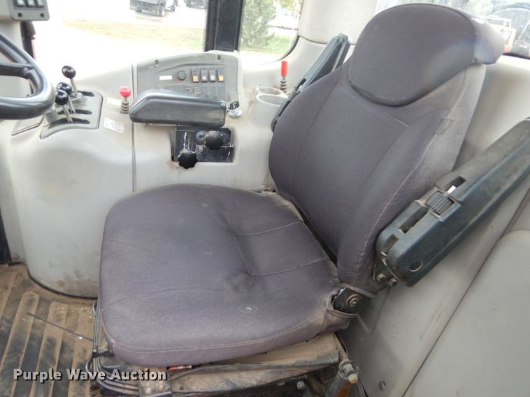 image for item KO9212 2004 New Holland W130TC  wheel loader