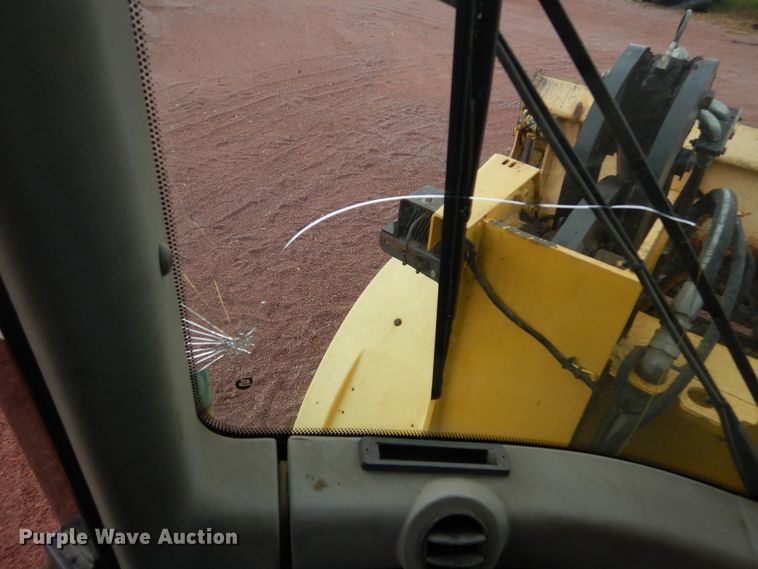 image for item KO9212 2004 New Holland W130TC  wheel loader