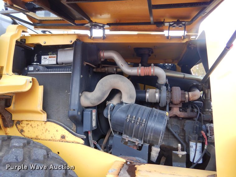 image for item KO9212 2004 New Holland W130TC  wheel loader