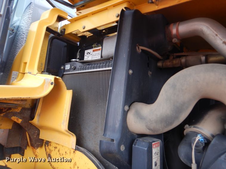 image for item KO9212 2004 New Holland W130TC  wheel loader