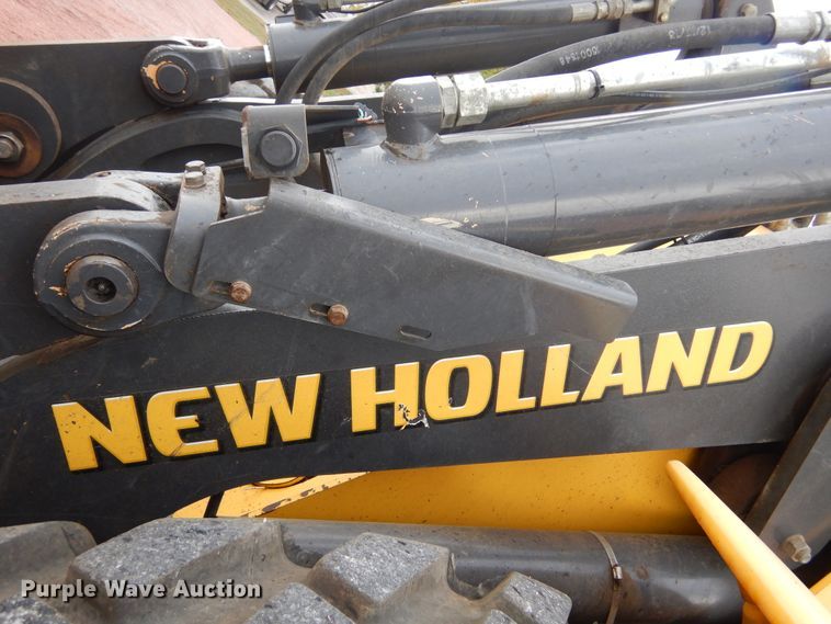 image for item KO9212 2004 New Holland W130TC  wheel loader