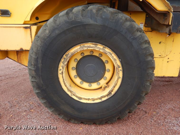 image for item KO9212 2004 New Holland W130TC  wheel loader