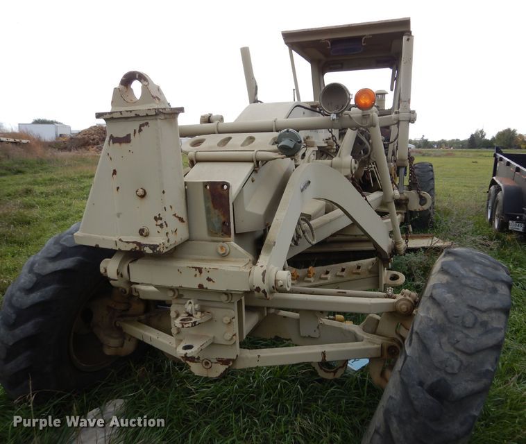 image for item KO9226 1982 Caterpillar 130G  motor grader