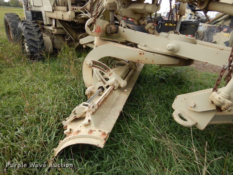 image for item KO9226 1982 Caterpillar 130G  motor grader