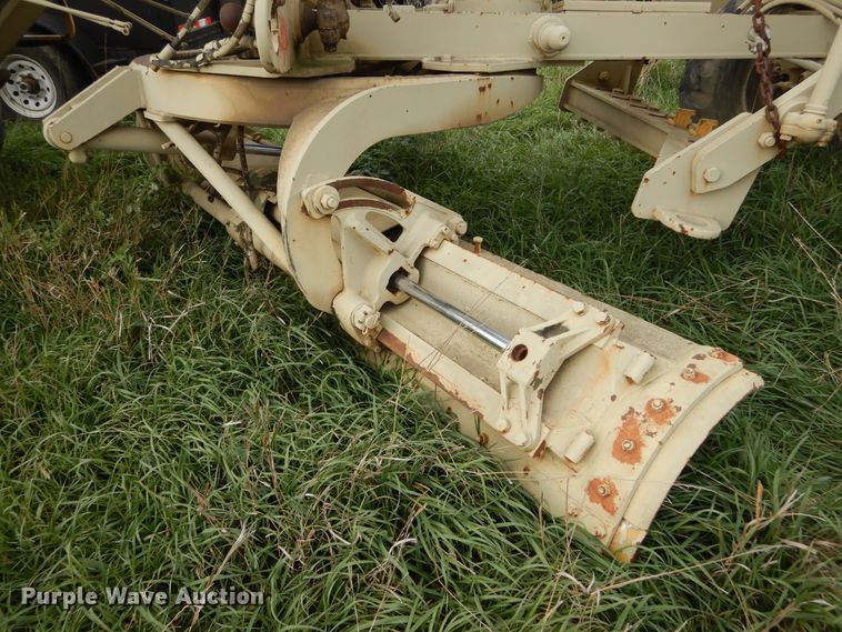 image for item KO9226 1982 Caterpillar 130G  motor grader