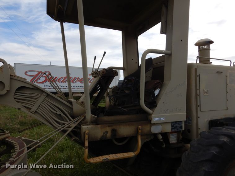 image for item KO9226 1982 Caterpillar 130G  motor grader