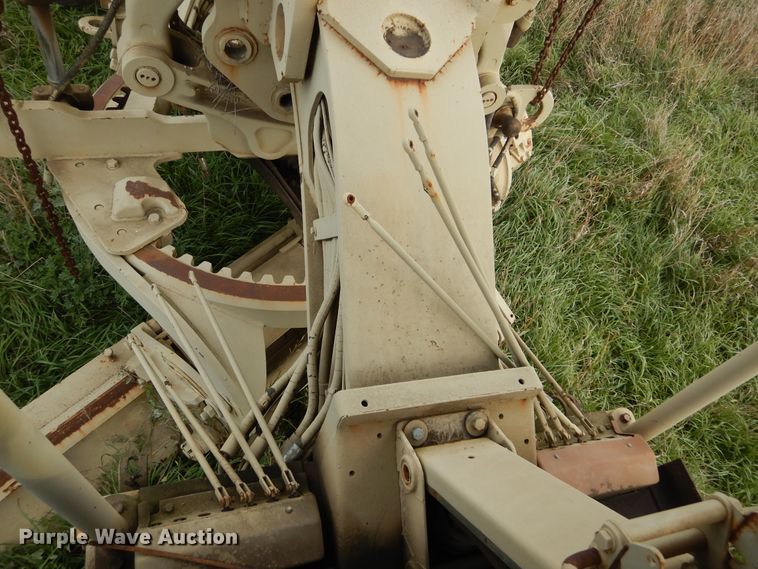 image for item KO9226 1982 Caterpillar 130G  motor grader